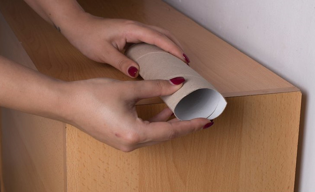 Đừng vội vứt đi, lõi giấy vệ sinh sẽ giúp bạn bẫy chuột vô cùng hiệu quả đấy