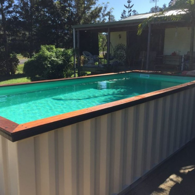 Bể bơi container nhỏ gọn, đẹp tuyệt dành cho nhà có sân vườn nhỏ