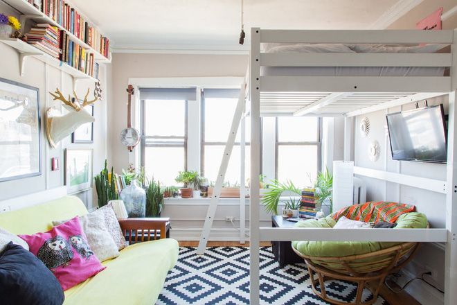 Căn hộ 30m² nhưng có cả góc thiền và khu vườn xanh mướt mắt của cặp đôi cá tính - Ảnh 2. Căn hộ 30m² nhưng có cả góc thiền và khu vườn xanh mướt mắt của cặp đôi cá tính